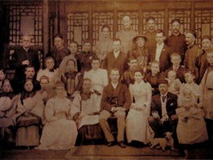启尔德和启希贤在成都结婚(1894年5月21日)